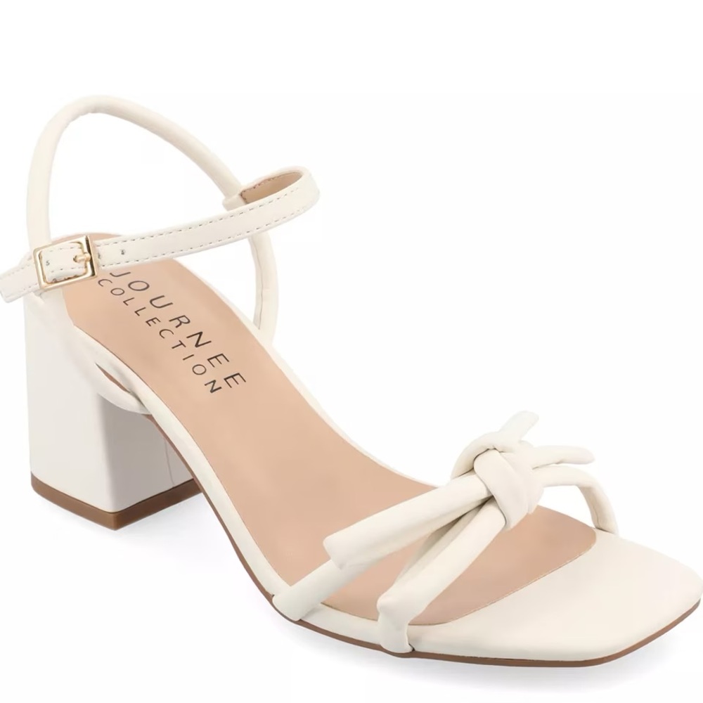Elegant Cream Sandals with Bow Detail
